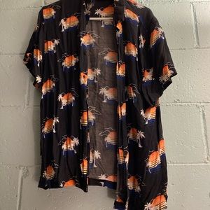 Men’s medium funny Bahamas button up